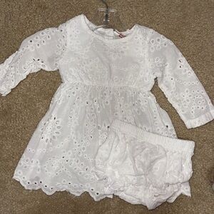 Baby Girl 2pc White Eyelet Lace Dress & Bloomers - Sz 70/80 (9-12M)
